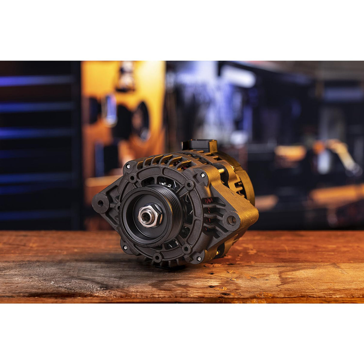 OEM Mercury / Quicksilver 8M6007463 Alternator, 12-Volt 70 Amp for Pleasurecraft and Crusader Marine Engines w/ 7SI Applications